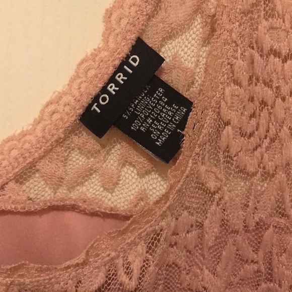 Torrid Blouse 🌸 - Picture 7 of 7